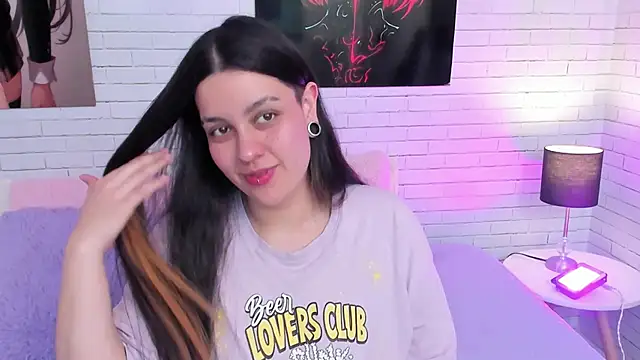 Zoe Murphy online show from November 2025 04:45:02 AM