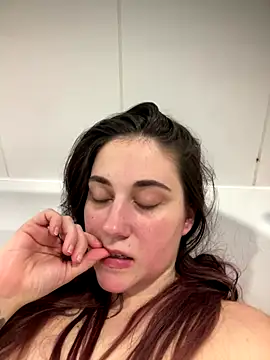 Snapshot of YourFrenchFeliciexo chatting on November 2025 07:05:02 PM YourFrenchFeliciexo online show from November 2025 07:05:02 PM