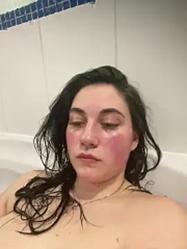 Snapshot of YourFrenchFeliciexo chatting on December 2025 08:14:01 PM YourFrenchFeliciexo online show from December 2025 08:14:01 PM