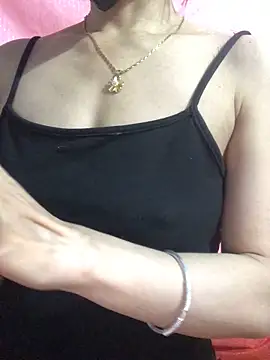 Kylie beem online show from December 2025 02:40:01 AM