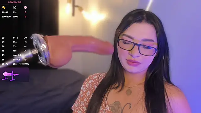 Juli Casanova online show from December 2025 11:30:02 AM