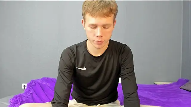 Snapshot of tvelweek chatting on November 2025 05:35:01 PM tvelweek online show from November 2025 05:35:01 PM