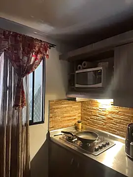 FreszX online show from February 2026 04:12:02 PM