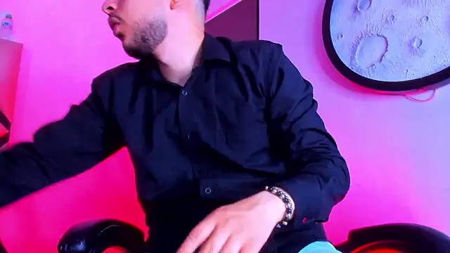 mike 257 online show from March 2026 11:49:02 AM