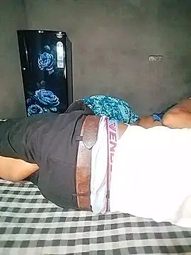 Snapshot of Hot_cauple_indian chatting on July 2026 04:53:02 PM Hot cauple indian online show from July 2026 04:53:02 PM