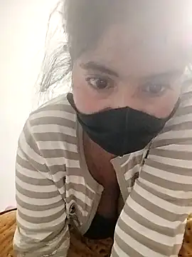 Snapshot of Hot_Angle chatting on November 2025 12:21:01 AM Hot Angle online show from November 2025 12:21:01 AM