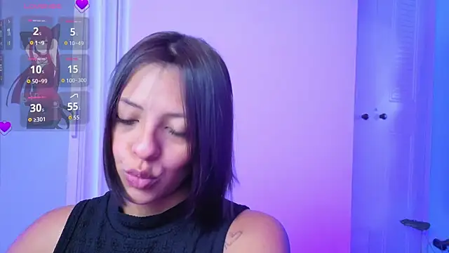 Aria Russo online show from April 2026 02:21:01 PM