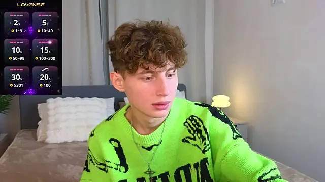 crisp1n online show from October 2025 03:12:01 PM