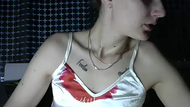Err Ass online show from October 2025 07:03:01 PM