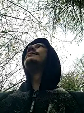 bbyxklaus online show from November 2025 11:10:01 AM