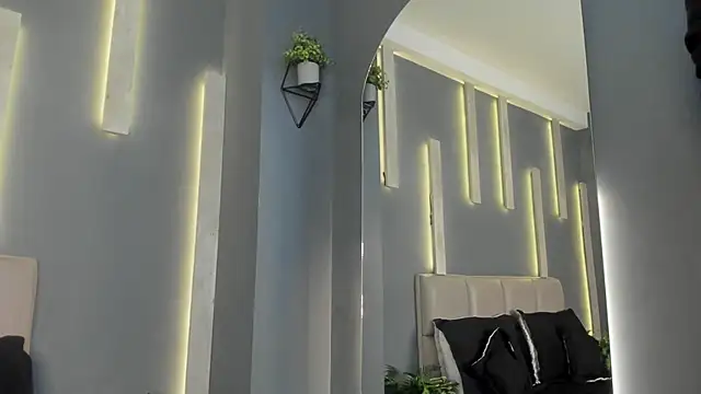 ArohomLester online show from November 2025 10:59:01 AM