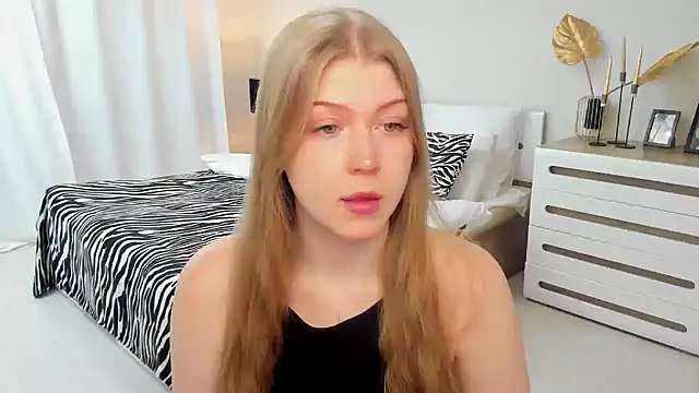 Stella Light online show from February 2026 04:18:02 AM