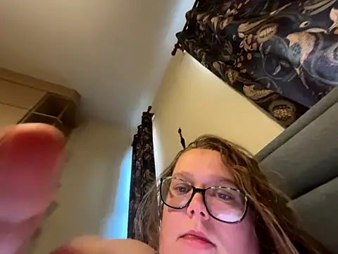 Scarletcum22 online show from October 2025 07:43:02 AM