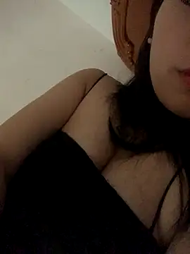 italy-12 online show from October 2025 12:22:02 AM