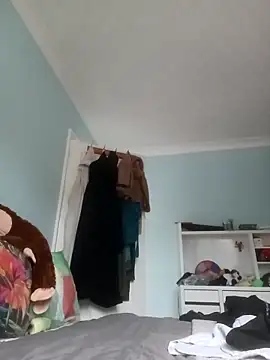 Snapshot of Imyourguy2025 chatting on October 2025 09:11:01 AM Imyourguy2025 online show from October 2025 09:11:01 AM