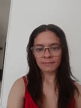 Snapshot of Nata_Linares chatting on December 2025 06:24:02 PM Nata Linares online show from December 2025 06:24:02 PM