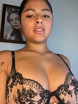 morenaQueen  online show from November 2025 08:20:01 PM