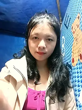 lisa-bae00 online show from November 2025 12:38:01 PM