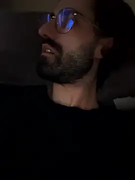 Snapshot of Paapii1098 chatting on January 2026 04:22:02 PM Paapii1098 online show from January 2026 04:22:02 PM