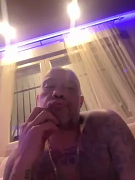 Snapshot of gitanoMad chatting on March 2026 02:05:02 AM gitanoMad online show from March 2026 02:05:02 AM