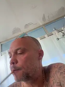 Snapshot of gitanoMad chatting on March 2026 04:51:01 PM gitanoMad online show from March 2026 04:51:01 PM