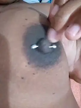 Jennyy31 online show from December 2025 05:17:01 PM