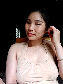 Snapshot of Bear_bear0 chatting on April 2026 01:19:02 AM Bear bear0 online show from April 2026 01:19:02 AM