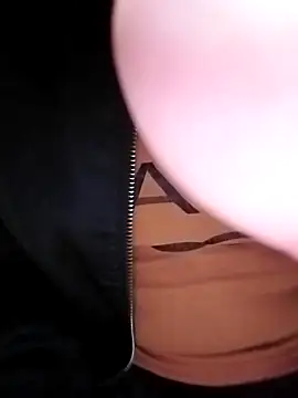 Snapshot of Minmin688 chatting on October 2025 10:27:01 AM Minmin688 online show from October 2025 10:27:01 AM