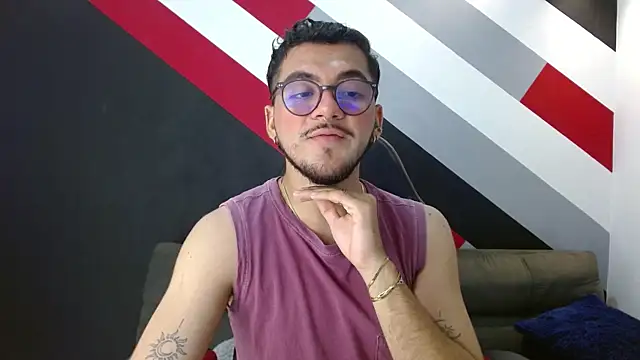 Zac Golden online show from November 2025 12:54:01 AM