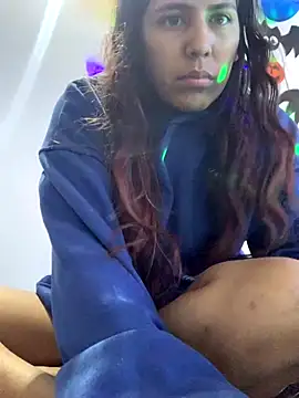 TifannyKitty   online show from October 2025 01:55:02 PM