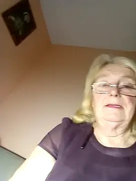 AmyLove353 online show from October 2025 09:19:02 PM