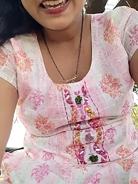 Ankitahot1993 online show from April 2026 08:33:02 AM