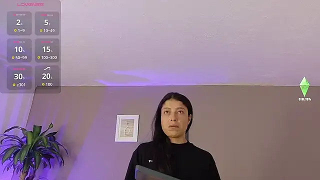 RoxaneMilf online show from October 2025 01:01:02 PM