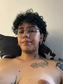 Abby Evanns1 online show from February 2026 04:27:02 PM