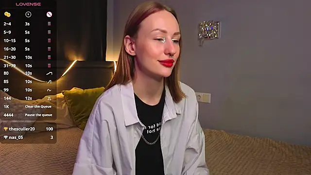 Snapshot of ZolaDickmann chatting on October 2025 08:05:02 AM ZolaDickmann online show from October 2025 08:05:02 AM