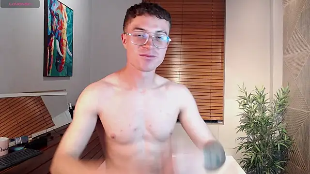 Lil James online show from April 2026 08:09:01 PM