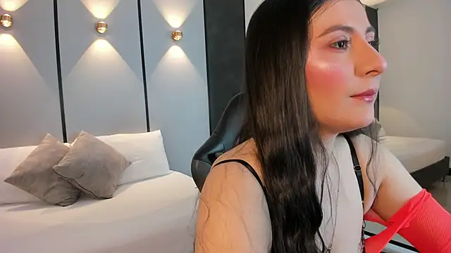 mia collins96 online show from April 2026 02:22:02 AM