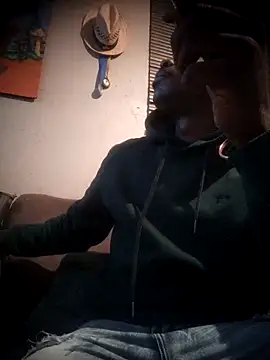 Snapshot of Pussylover911o chatting on November 2025 06:39:01 PM Pussylover911o online show from November 2025 06:39:01 PM