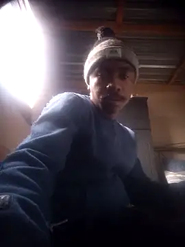 Snapshot of Pussylover911o chatting on November 2025 12:38:01 PM Pussylover911o online show from November 2025 12:38:01 PM