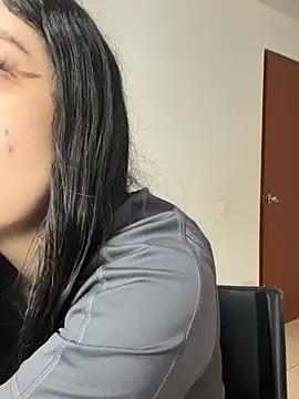 Selena Roa online show from February 2026 02:48:01 PM