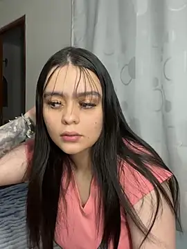 Selena Roa online show from April 2026 02:51:01 AM