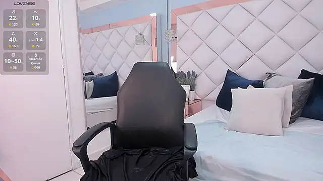 mirandaduboiss online show from November 2025 05:13:01 PM