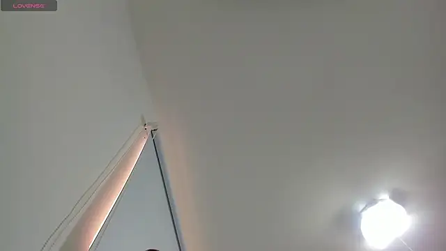 mirandaduboiss online show from November 2025 05:13:01 PM