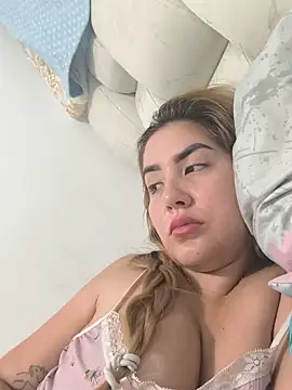 Snapshot of iamdulce_ chatting on May 2026 12:41:02 AM iamdulce online show from May 2026 12:41:02 AM