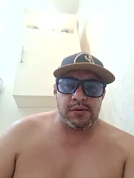 Snapshot of Manu2412 chatting on October 2025 05:22:01 AM Manu2412 online show from October 2025 05:22:01 AM