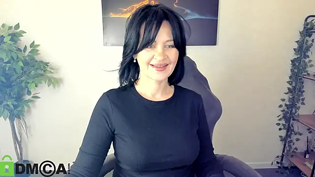 Snapshot of Sara_Devills chatting on May 2026 08:33:02 AM Sara Devills online show from May 2026 08:33:02 AM