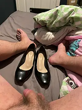 fortheloveofheels74 online show from May 2026 11:06:02 PM