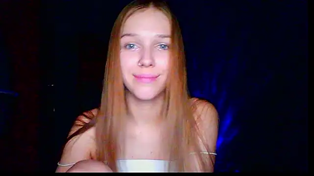 Snapshot of mari_martin chatting on November 2025 06:30:02 PM mari martin online show from November 2025 06:30:02 PM