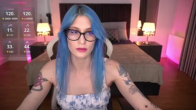 Snapshot of CassaBlaze chatting on May 2026 10:04:01 PM CassaBlaze online show from May 2026 10:04:01 PM
