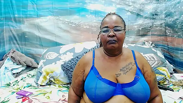 Snapshot of MatureMilfxxx chatting on July 2026 01:20:01 AM MatureMilfxxx online show from July 2026 01:20:01 AM
